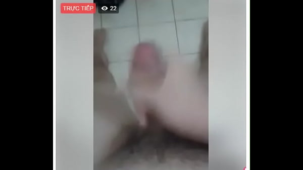 Nứng cặc lên facebook livestream quay tay