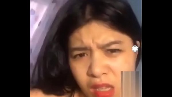 Em Rose vú to lồn múp mặt dâm show hàng chơi sextoy cực bạo
