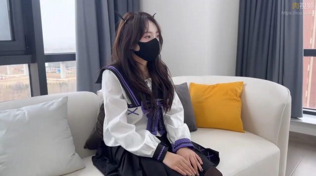 Bé nữ sinh non tơ loli lần đầu đi kín làm sugar baby